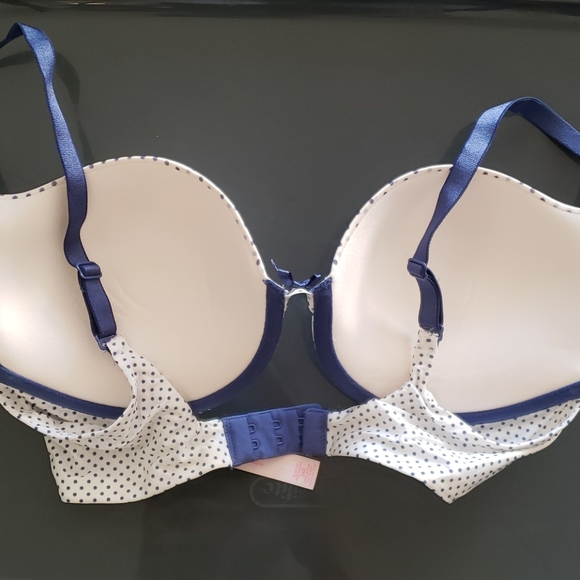 VS PINK Push-Up Bra - Picture 3 of 7